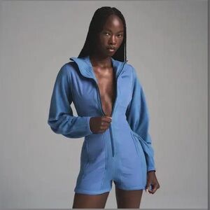 NWOT SKIMS Azure Fleece Lounge Onesie with Zipper 2X🔥